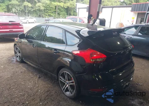 2018 Ford Focus St из США, поврежденный, VIN 1FADP3L90JL256945